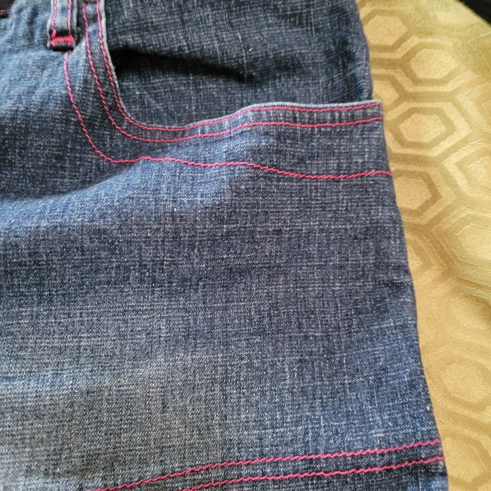 Capri Jean - Picture 2 of 4